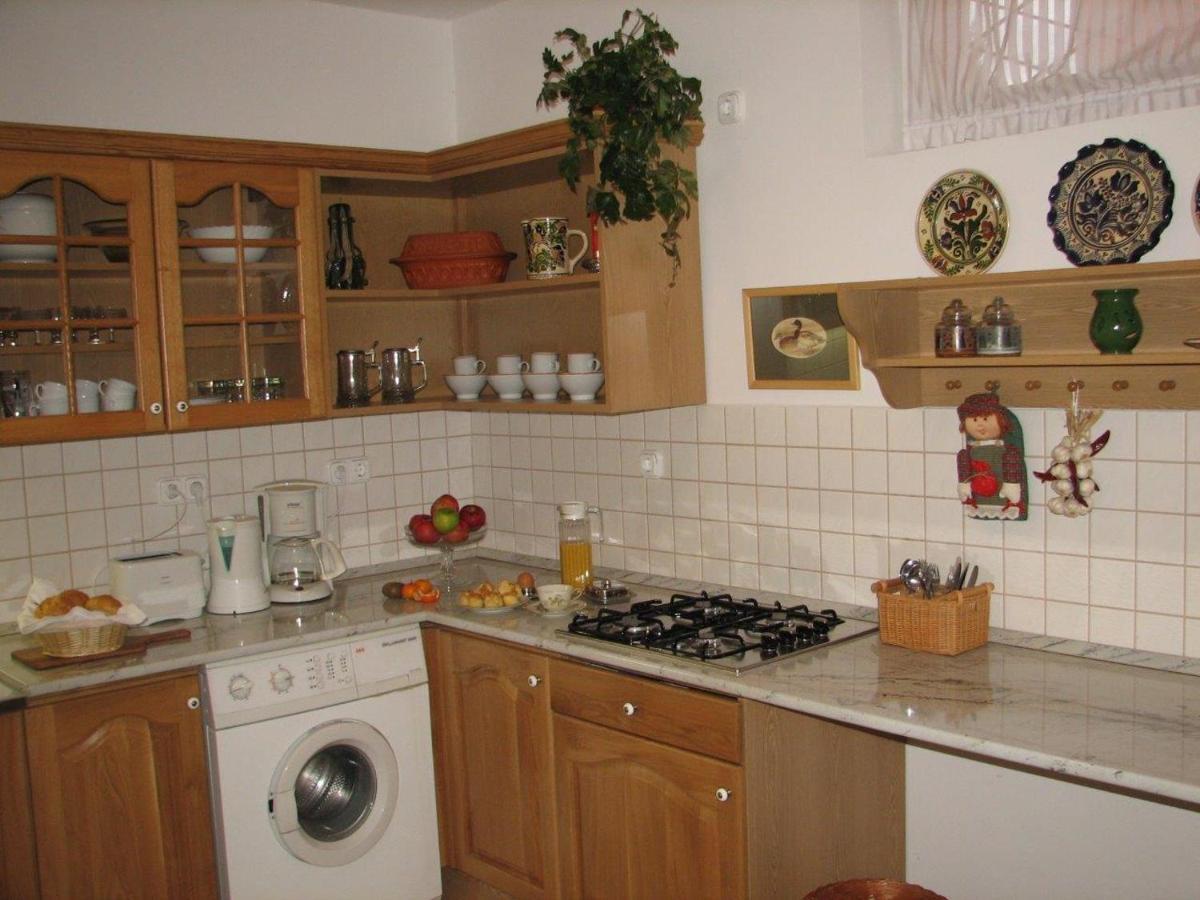 Toelgyes Apartment Hajdúszoboszló Exteriör bild